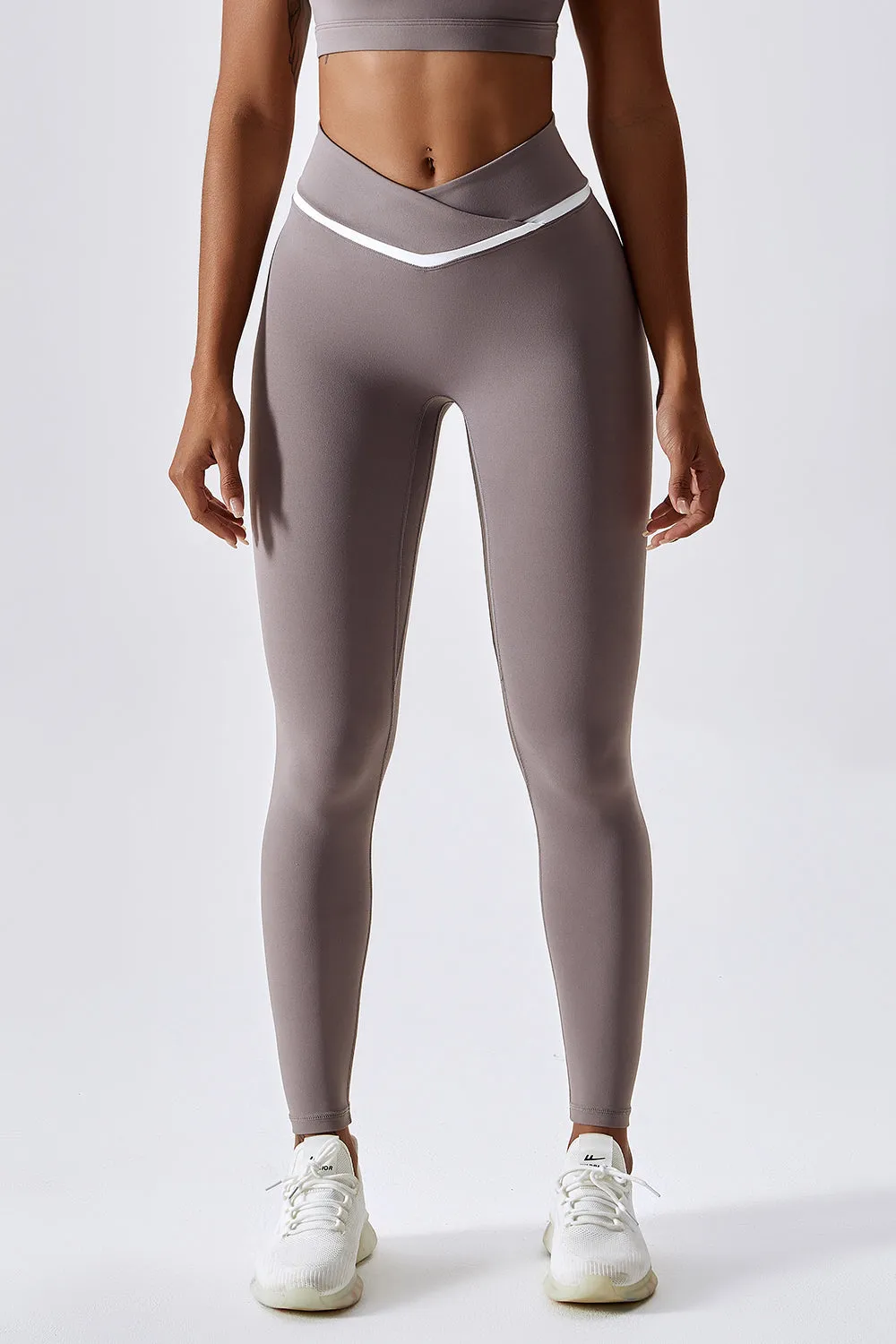 Contrast Trim V-Waist Gym Leggings