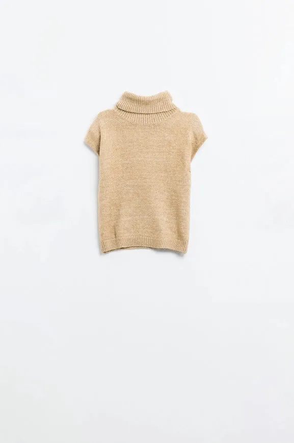 Cozy Turtleneck Sleeveless Sweater in Camel