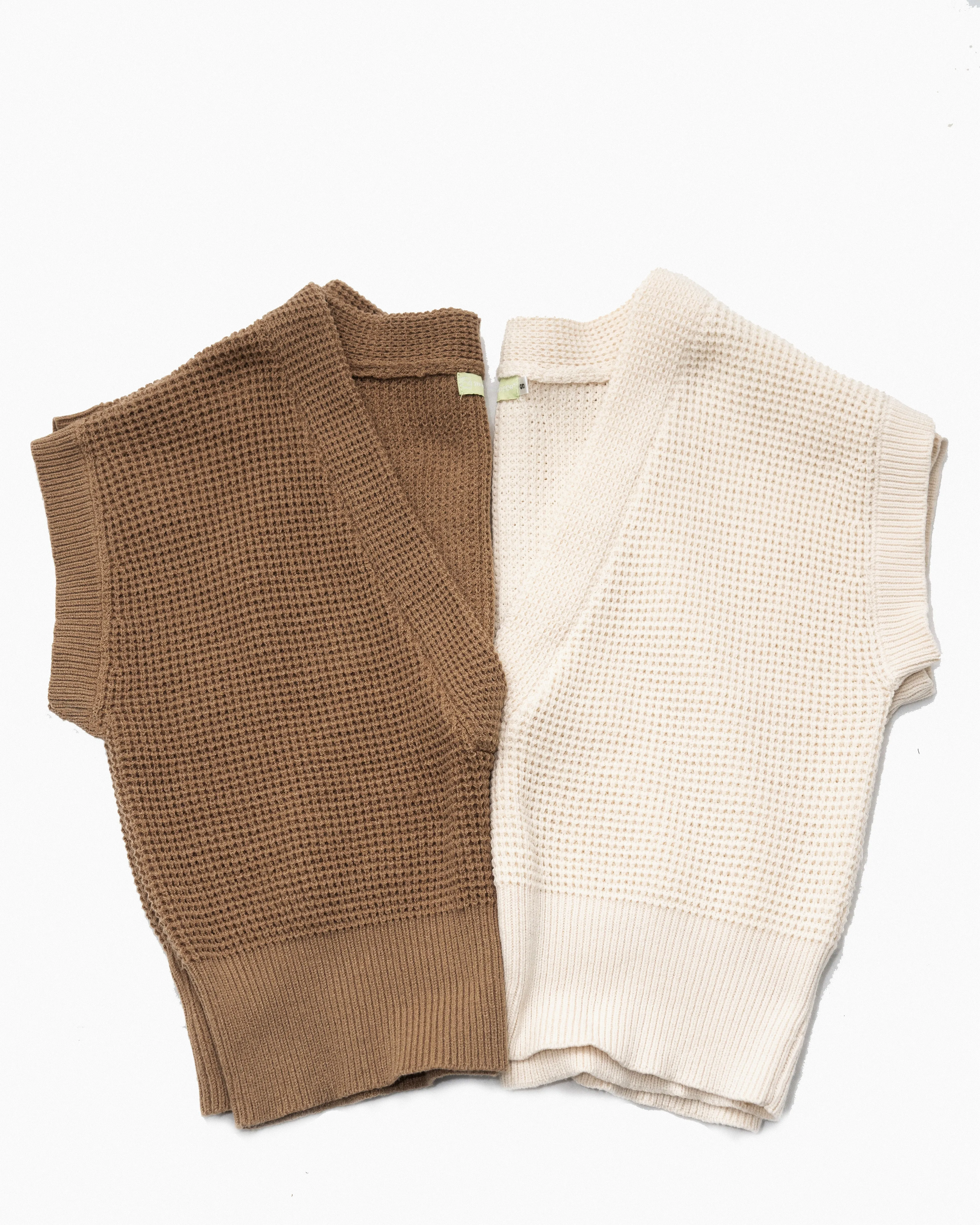 Eco V-neck Knitted Vest (Beige)