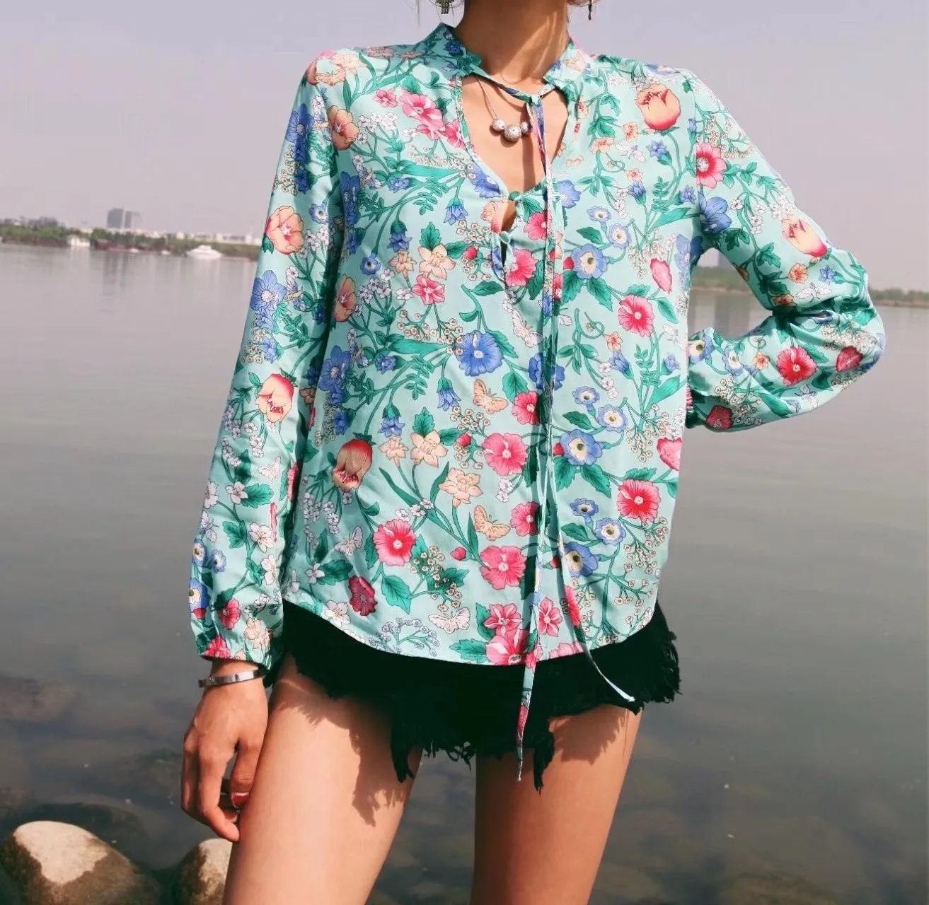 FLORAL BOHO BLOUSE