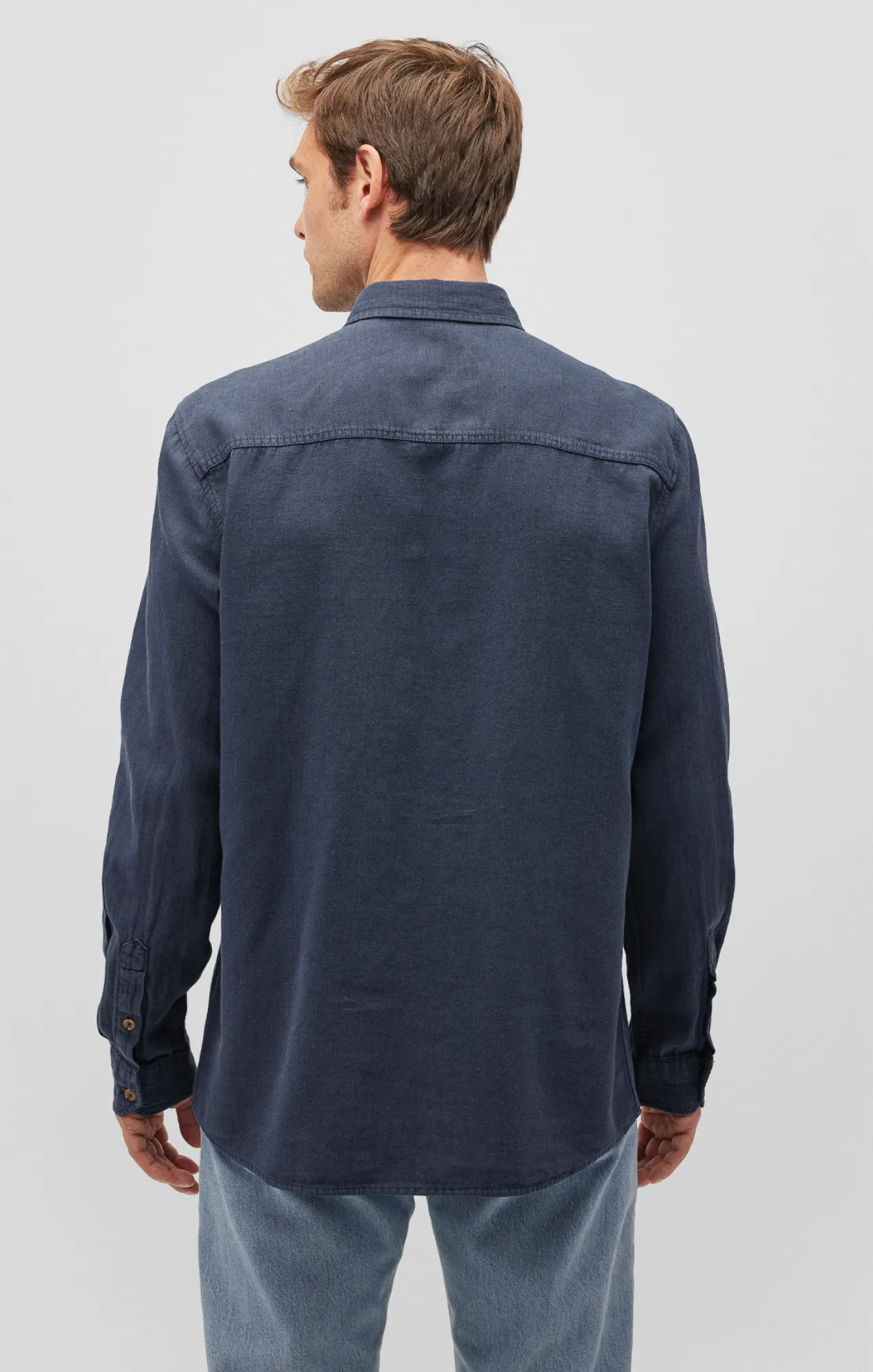 ONE POCKET BUTTON-UP SHIRT IN COLLEGIATE BLUE