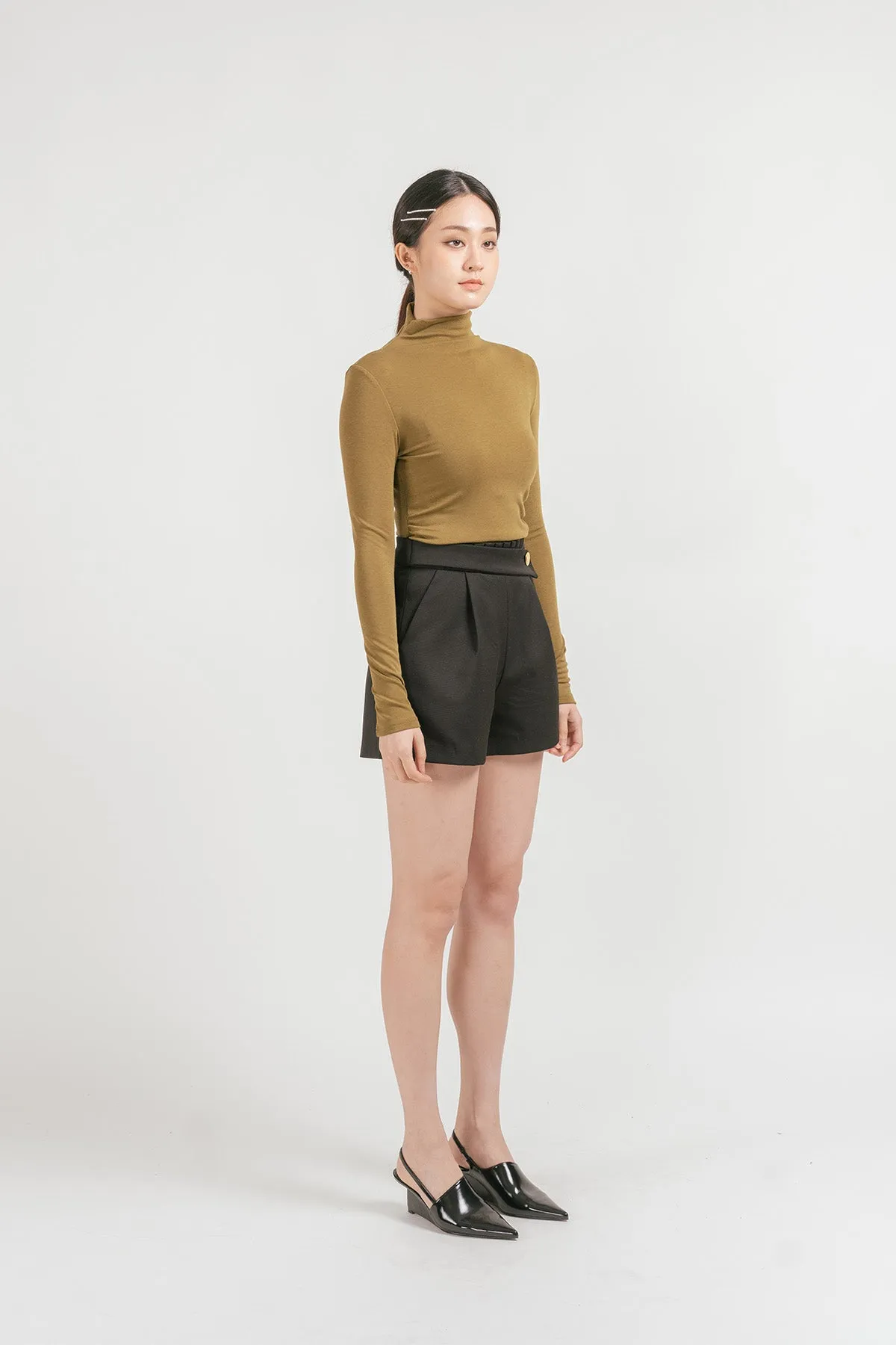 Ovinnea Ruched Turtleneck Top