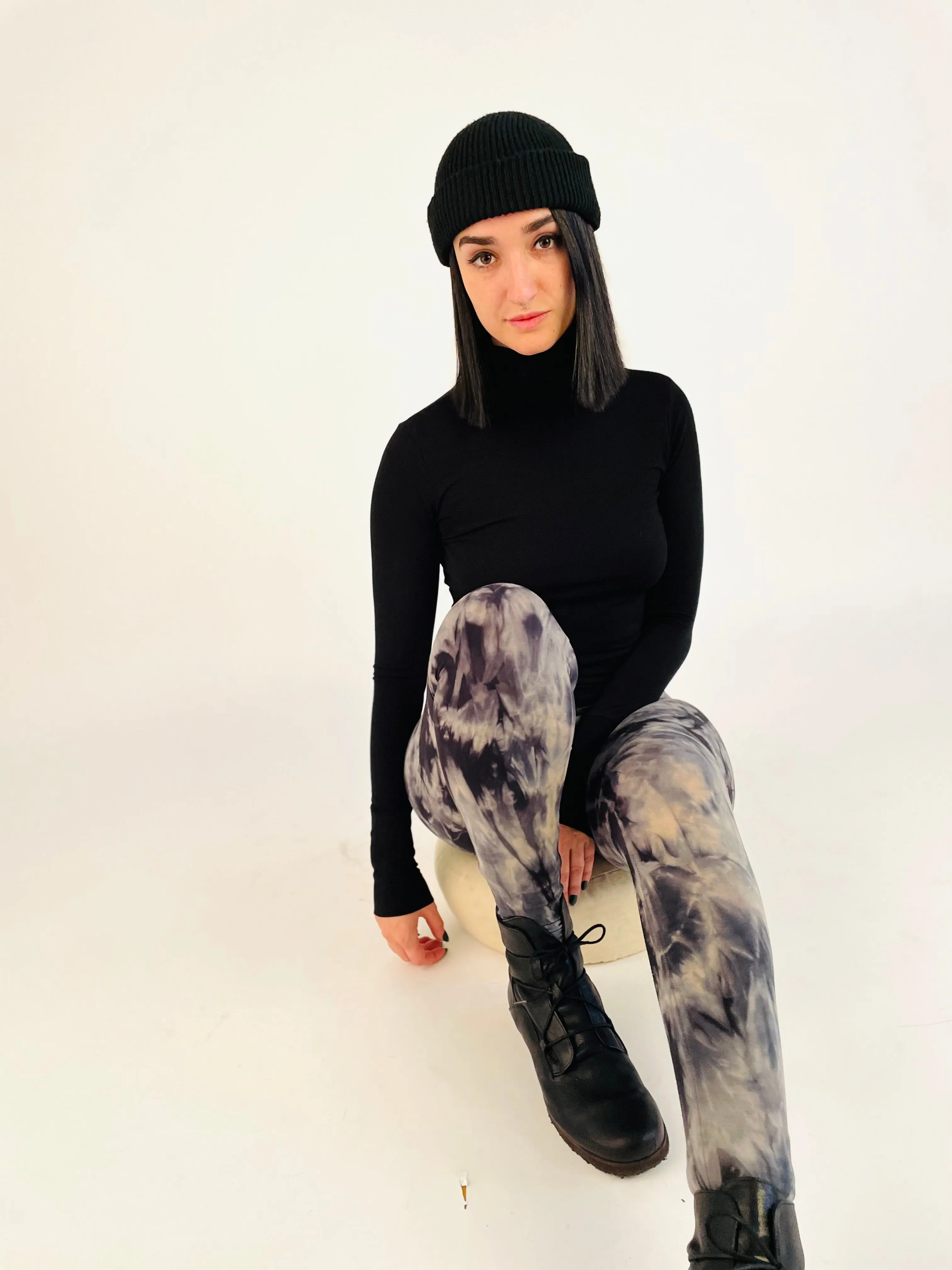 Tie Dye Yoga Leggings - Stone & Black